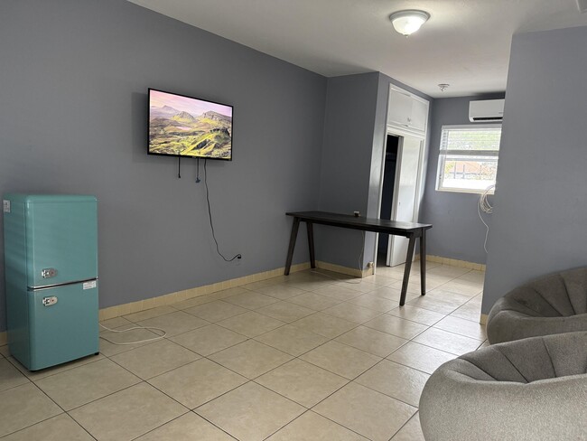 Building Photo - 1210 S M St