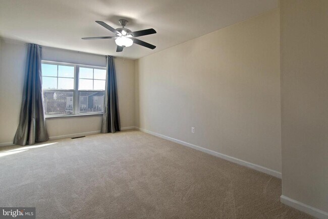 Building Photo - 105 Gristmill Ct