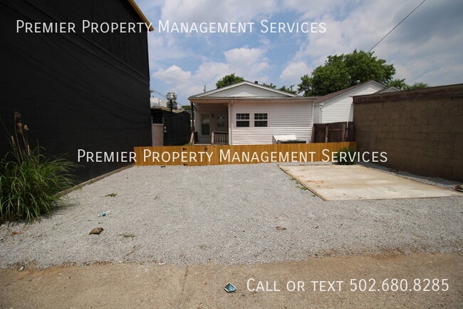 Building Photo - 504 Warnock St