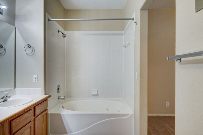 Building Photo - 3855 Strawberry Field Grove