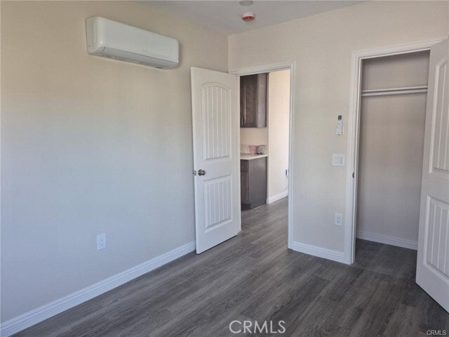 Building Photo - 6781 Jacaranda Ave