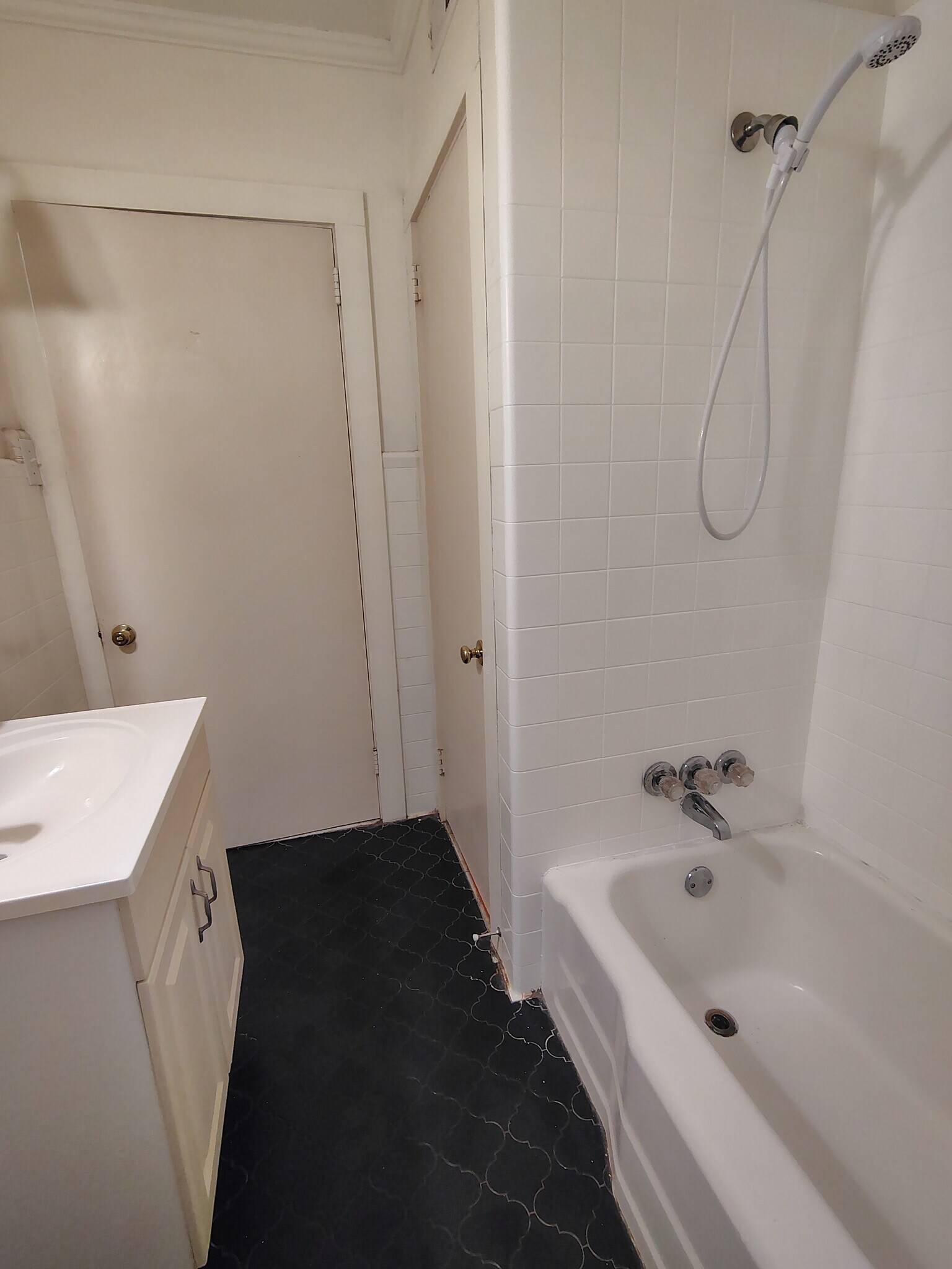 Bathroom - 121 3rd Ave NE
