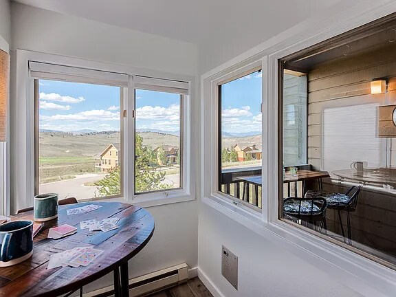 Building Photo - 267 Lake Dr