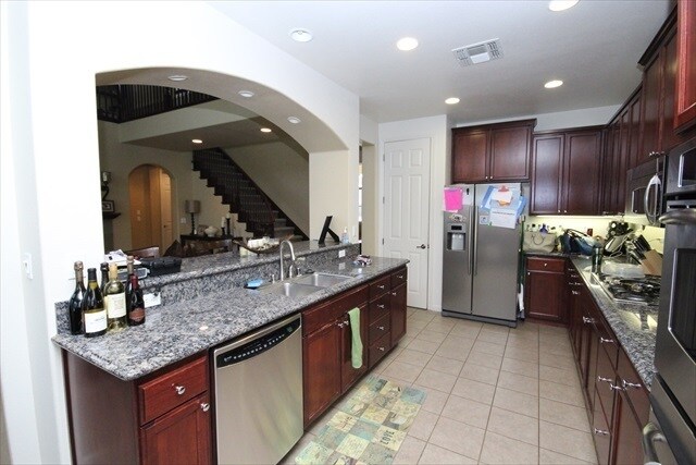 Building Photo - Gorgeous Home In the Desired Chesapeake Neighborhood