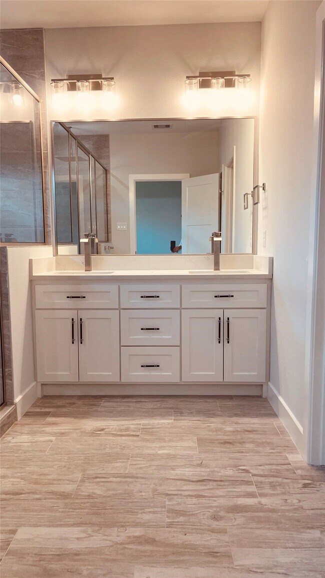 Building Photo - 16119 Port O Call St