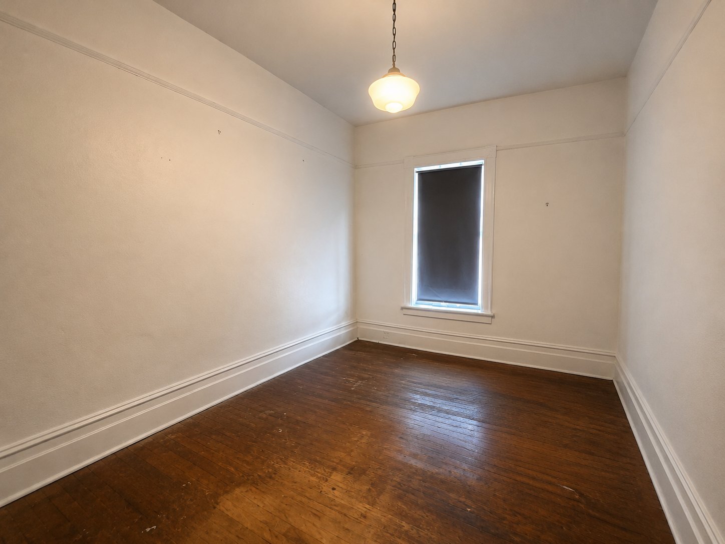 Building Photo - 346 S Rose St