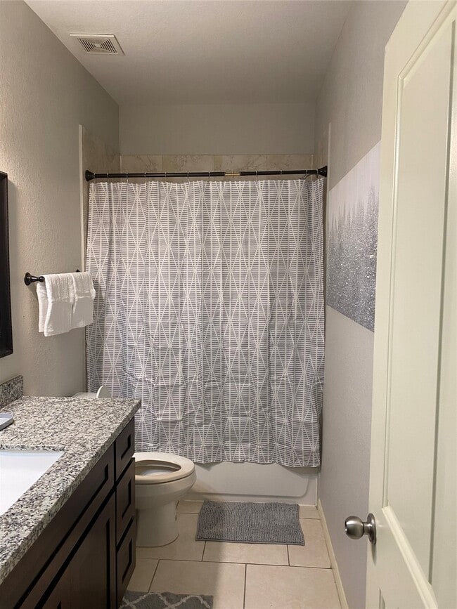 Building Photo - 6513 Knox St