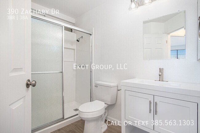 Building Photo - 390 Zachary Dr