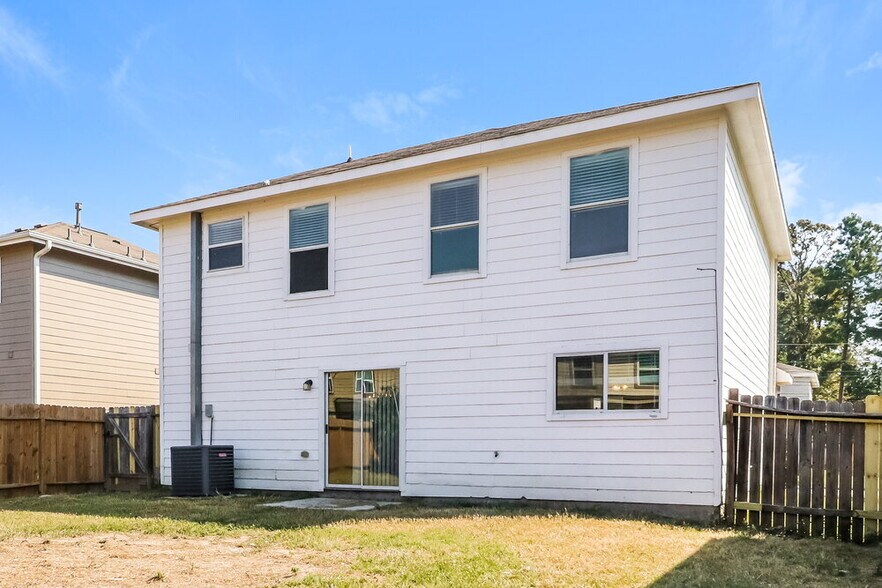 Building Photo - 16770 N Thrasher Dr