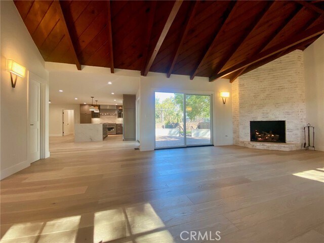 Building Photo - 3645 Vía Palomino