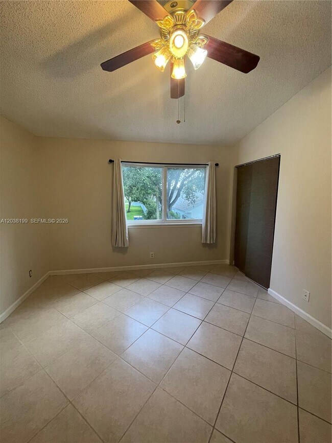 Building Photo - 3100 SW 50th St