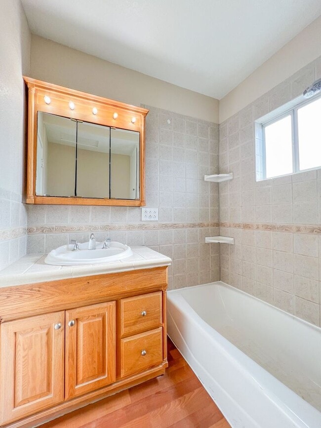 Building Photo - Los Alamitos 4 Bed 2 Bath House - 2 Car Gar - Wood Flooring - Huge Yard - Cute!!!