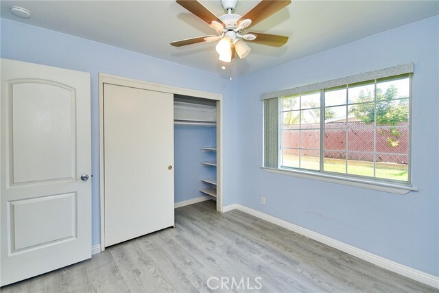 Building Photo - 530 W Parkwood Ave