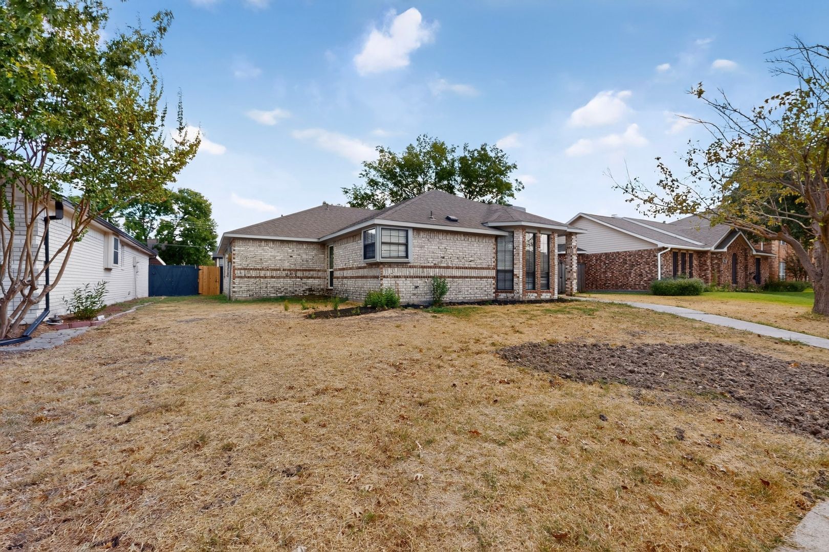 Building Photo - 2522 Larkspur Ln
