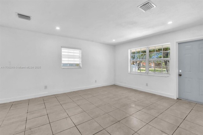 Building Photo - 11790 SW 34th St
