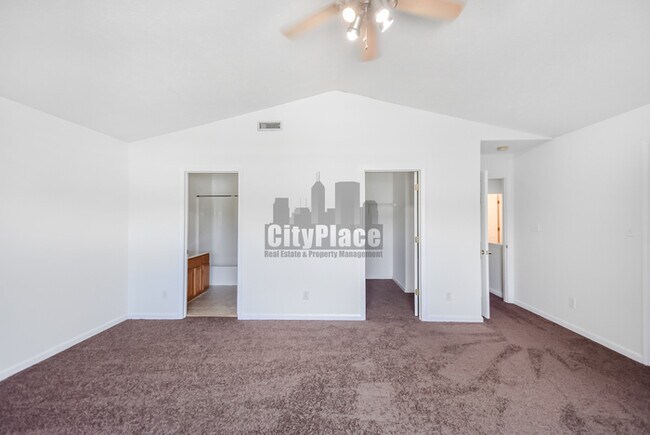 Building Photo - 1394 Fall Ridge Dr