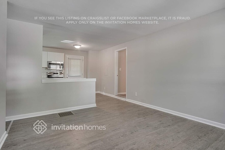 Building Photo - 3590 Collier Dr NW