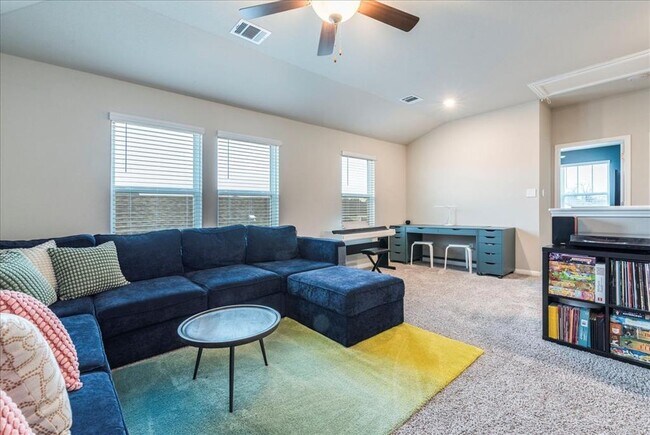 Building Photo - 122 Fairmeadow Downs Dr