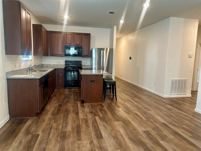 Building Photo - 17902 Sunny Savanna Dr