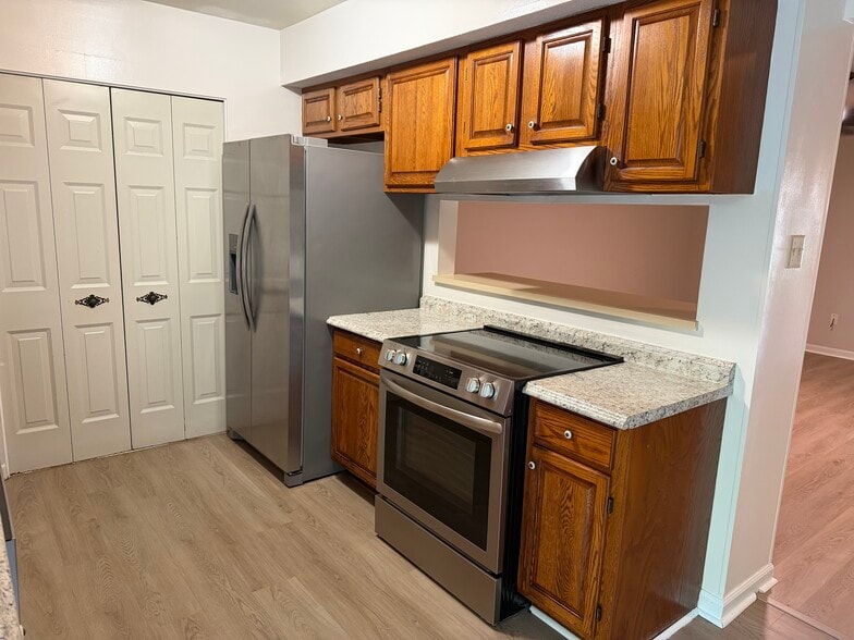 New kitchen appliances - 1808 Stephens St