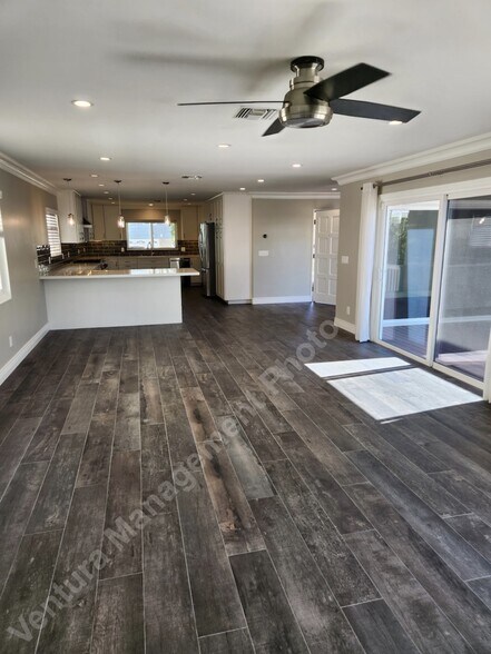 Building Photo - 5515 Lake Lindero Dr