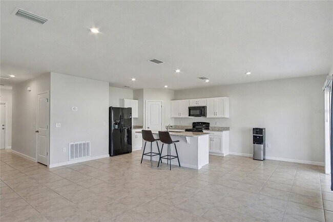 Building Photo - 1371 Madison Cir