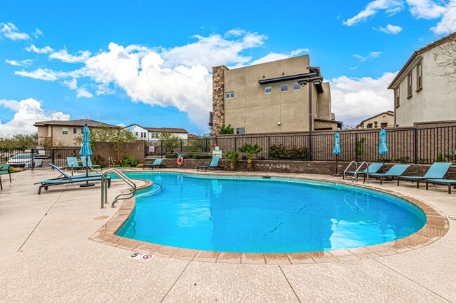 Building Photo - SONORAN FOOTHILLS 4 BEDROOM 2.5 SFH