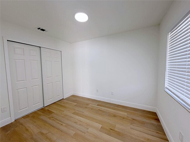 Building Photo - 11036 Greenline Way