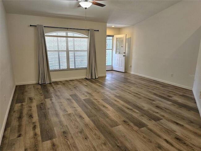 Building Photo - 1088 Panda Rd