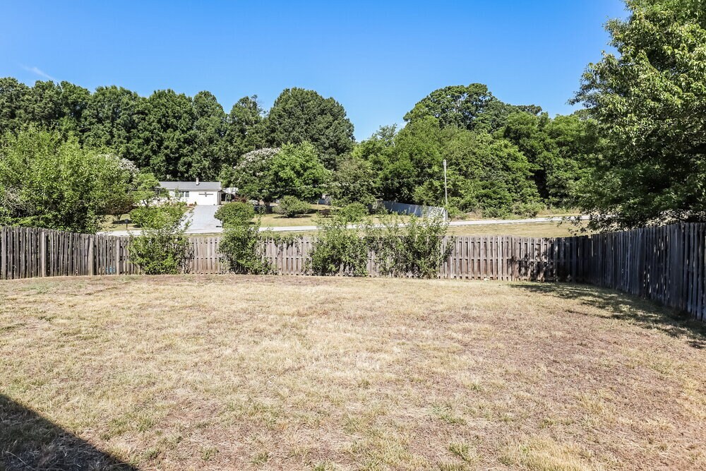Building Photo - 4412 Gray Wolf Way