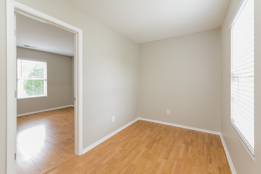 Building Photo - 5095 Joshua Way Ln