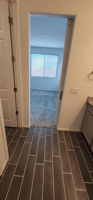 Building Photo - 7822 S Wolf Creek Dr