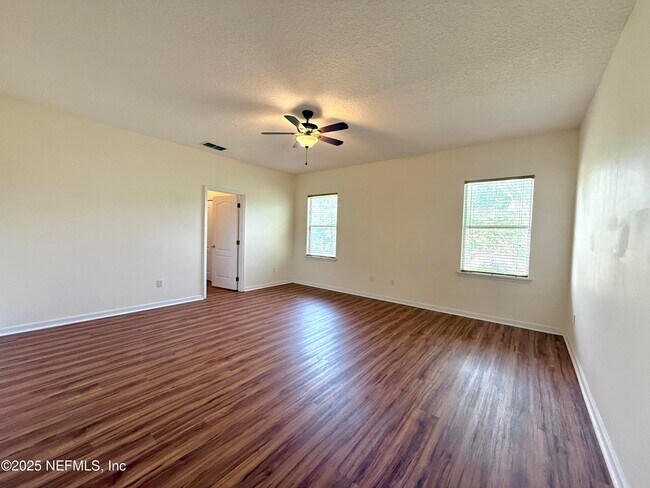 Building Photo - 2080 Trailing Pines Way