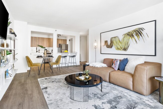 Building Photo - 1250 N Wells St