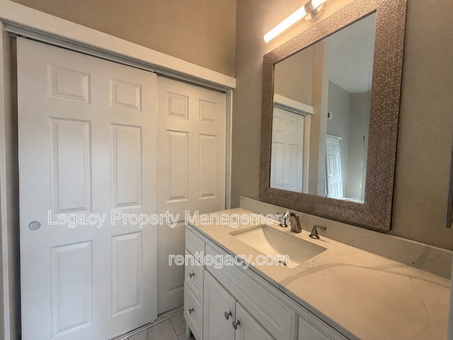 Building Photo - 7059 Sprig Dr