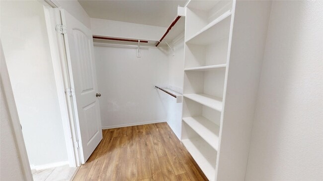 Building Photo - 3101 Buckthorn St