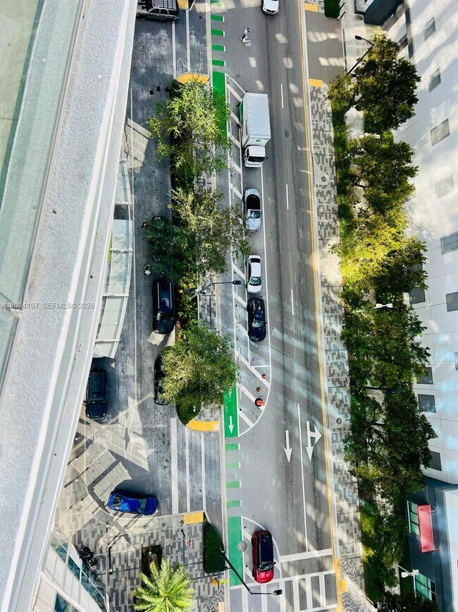 Building Photo - 851 NE 1st Ave