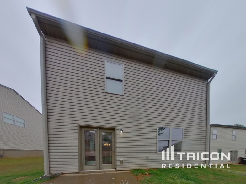 Building Photo - 135 Westin Way