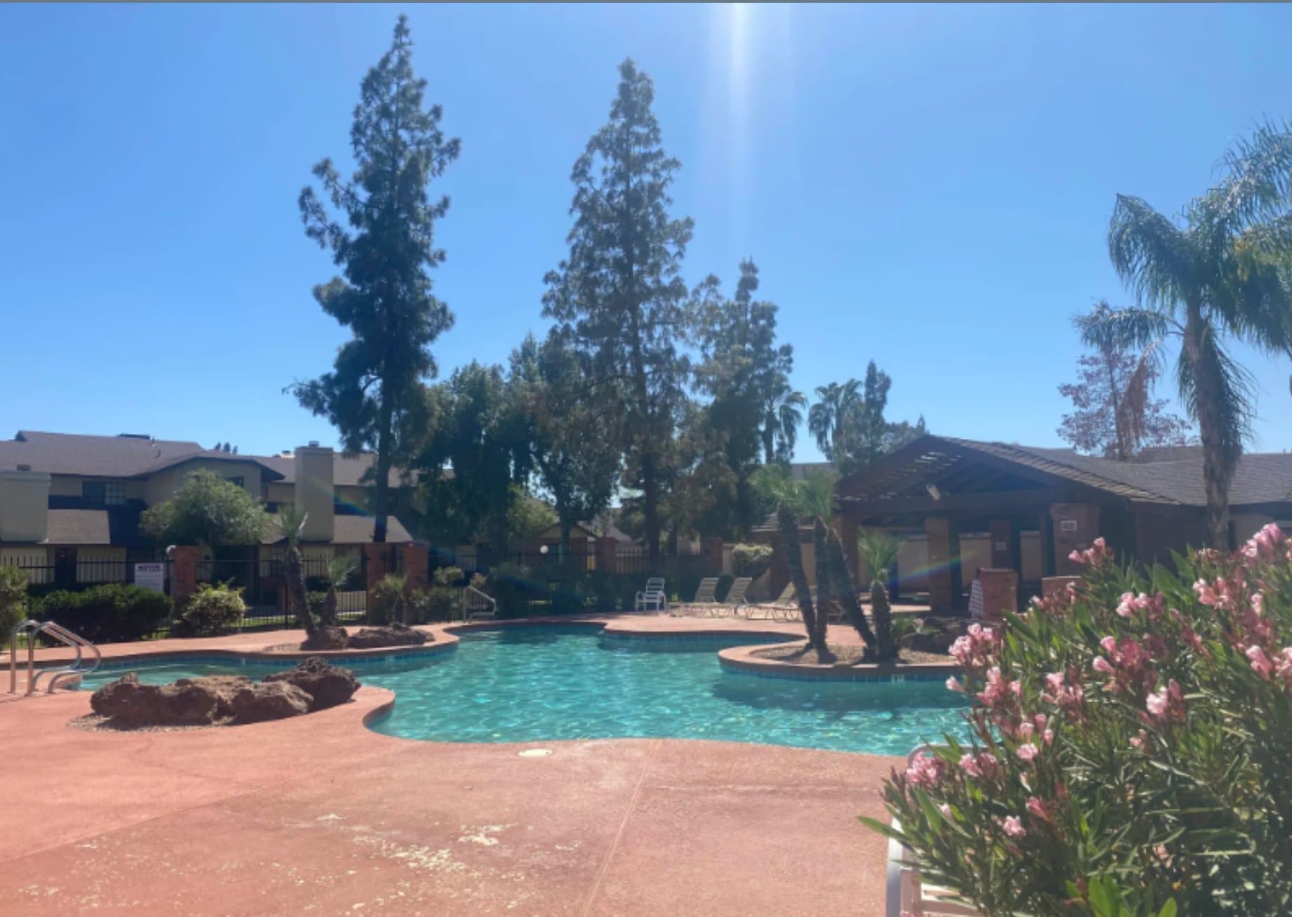 Building Photo - 170 E Guadalupe Rd