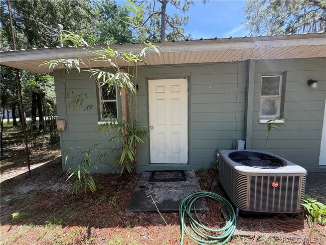 Building Photo - 7115 W Porpoise Dr