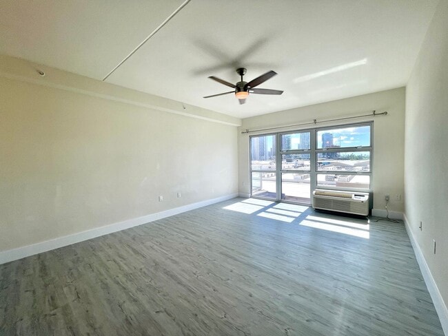 Building Photo - Fully Renovated Modern 1-Bedroom Unit – Prime Kaka?ako Location