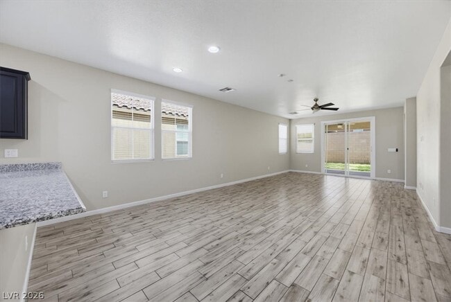 Building Photo - 917 Spiracle Ave