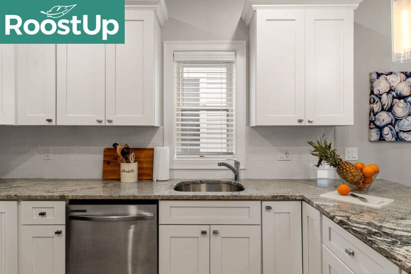 Building Photo - Furnished Bedroom with Private Bath in South Boston