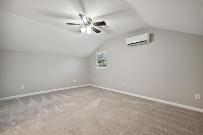 Building Photo - 3803 Zephyr St