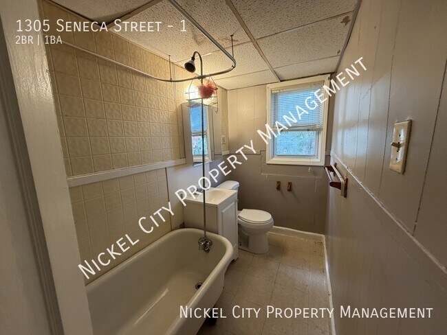 Building Photo - 1305 Seneca St