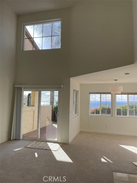 Building Photo - 64 Vía Capri