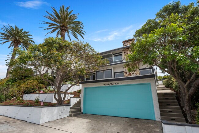 Building Photo - 7512 Rindge Ave