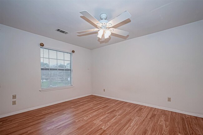 Building Photo - 4212 Belle Park Dr