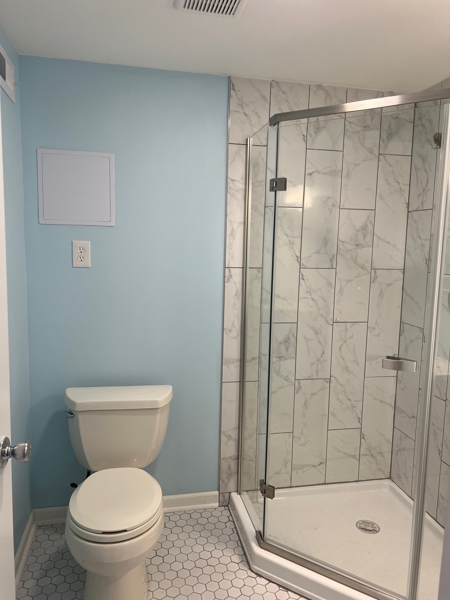 Bathroom 2 - 701 N Craig Pl