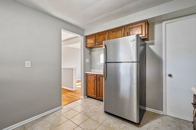 Building Photo - Newly updated 3Bed/1.5bath in West Mifflin